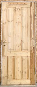 Fyldningsdør med karm