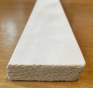 Alm. glat fodpanel - ludbehandlet fyr