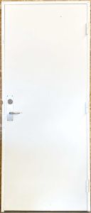 Massiv indvendig dør med karm